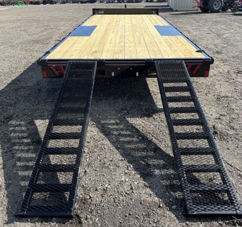 2024 Diamond C 8.5×20 7K Deckover Trailer w/Slide-In Ramps