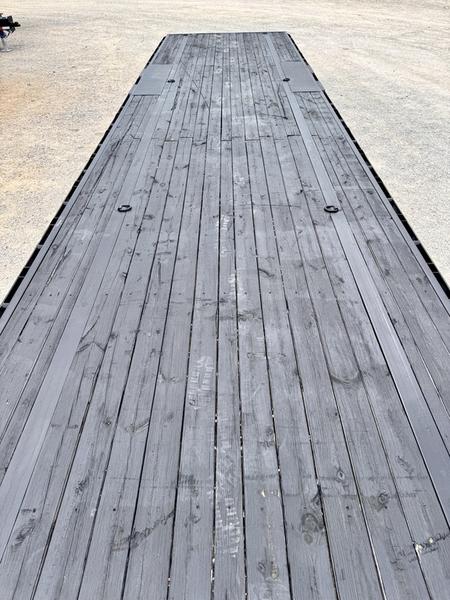 2021 Other PJ 102″ x 40′ Gooseneck Straight Deck Hotshot 18k - Image 21