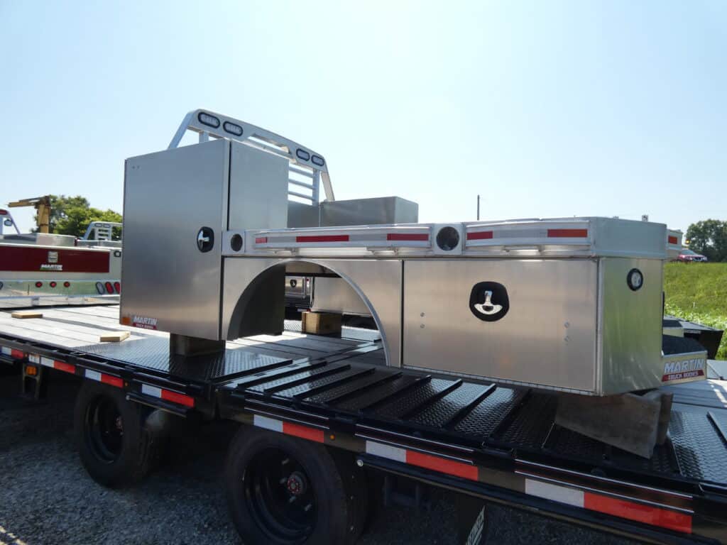 Martin SBV 98″x 112″ Skirted Aluminum Flatbed Truck Bed Stock #241100 – Spencer Trailers